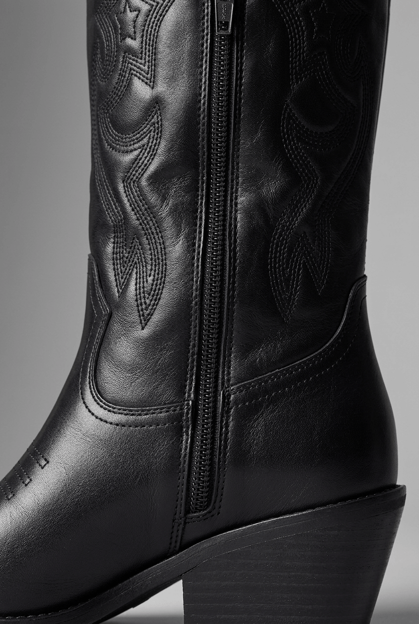 Women's Cowboy Boots | Pointed Toe & Block Heel
