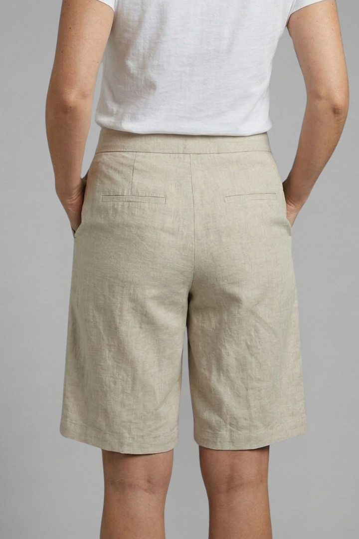 Women’s Shorts | Straight Leg Side Pockets