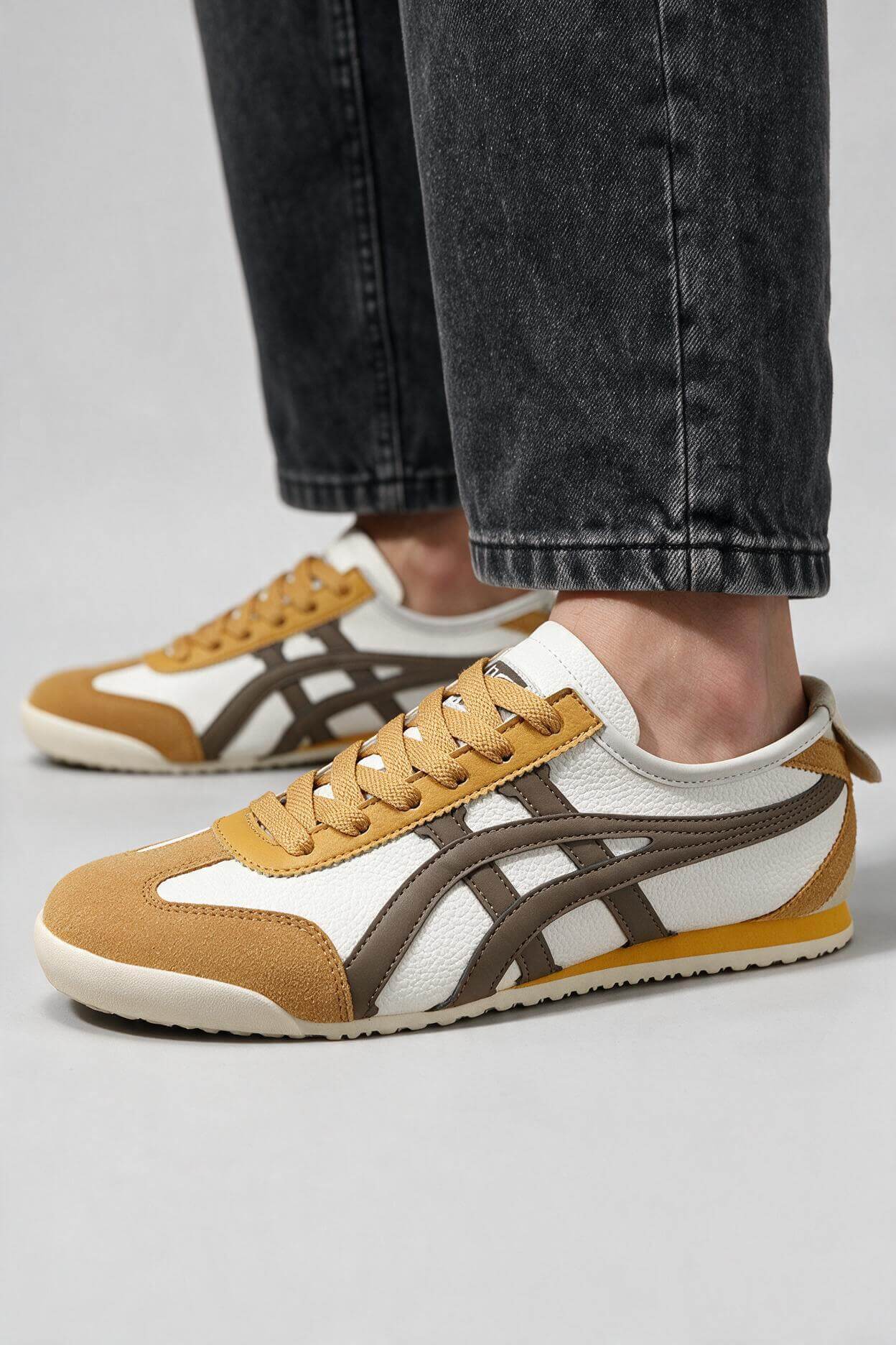 Men's Up Retro Runner Trainers | Contrast Side Stripes